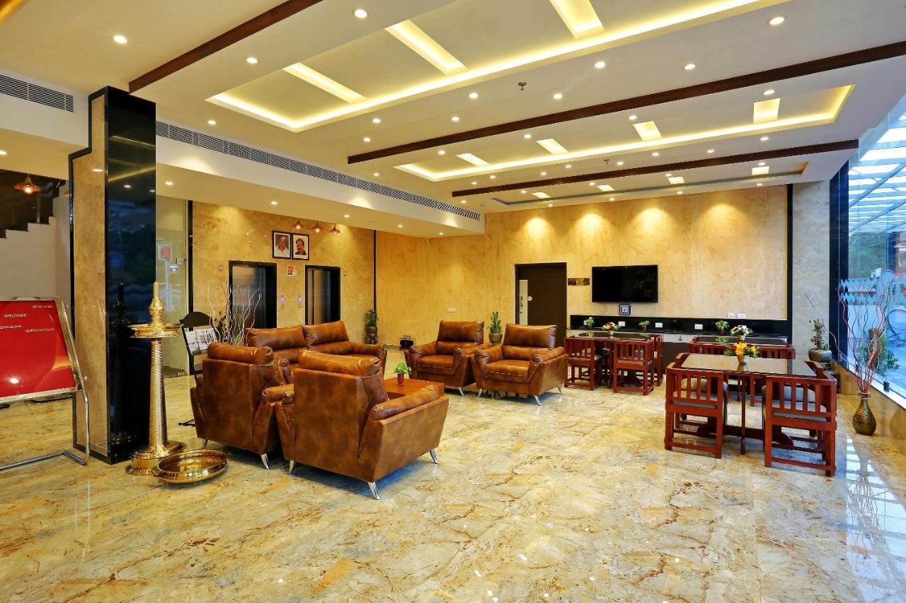 Hotel Renai Sreekrishna à Guruvāyūr Extérieur photo