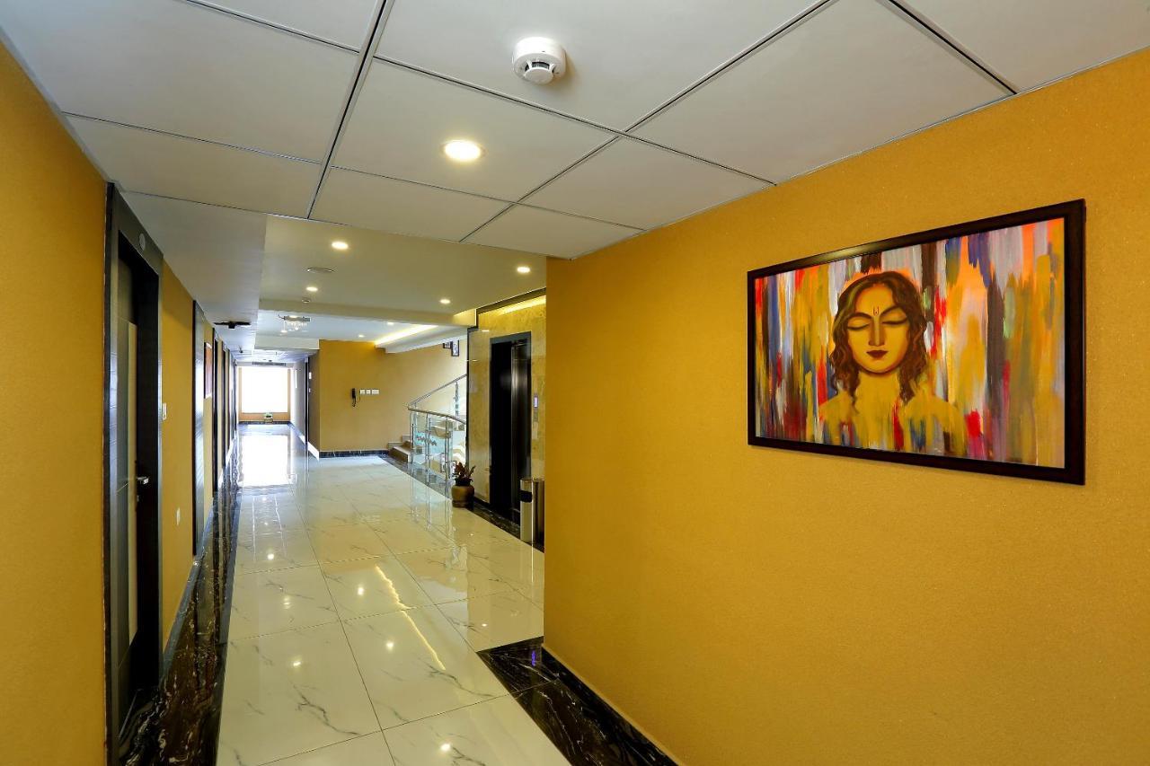 Hotel Renai Sreekrishna à Guruvāyūr Extérieur photo