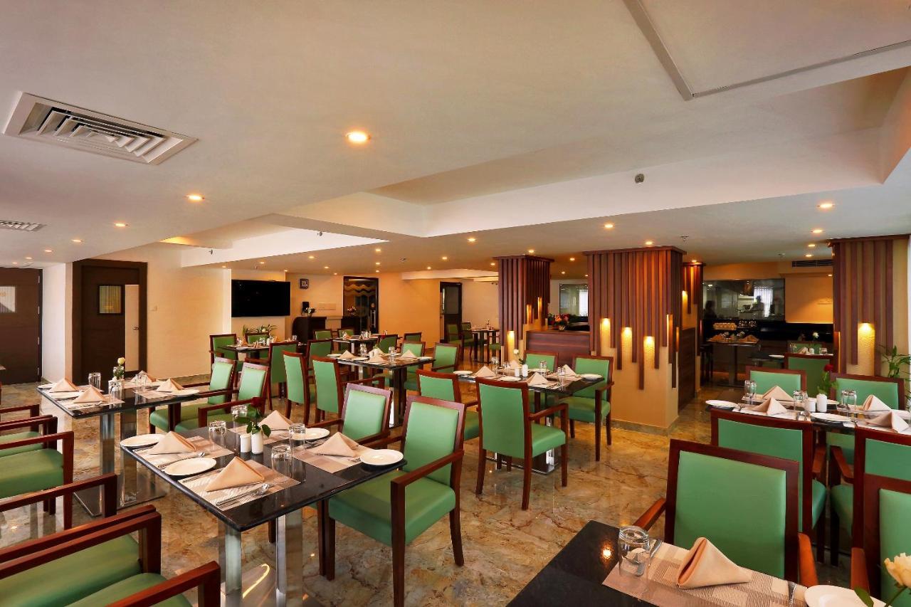 Hotel Renai Sreekrishna à Guruvāyūr Extérieur photo