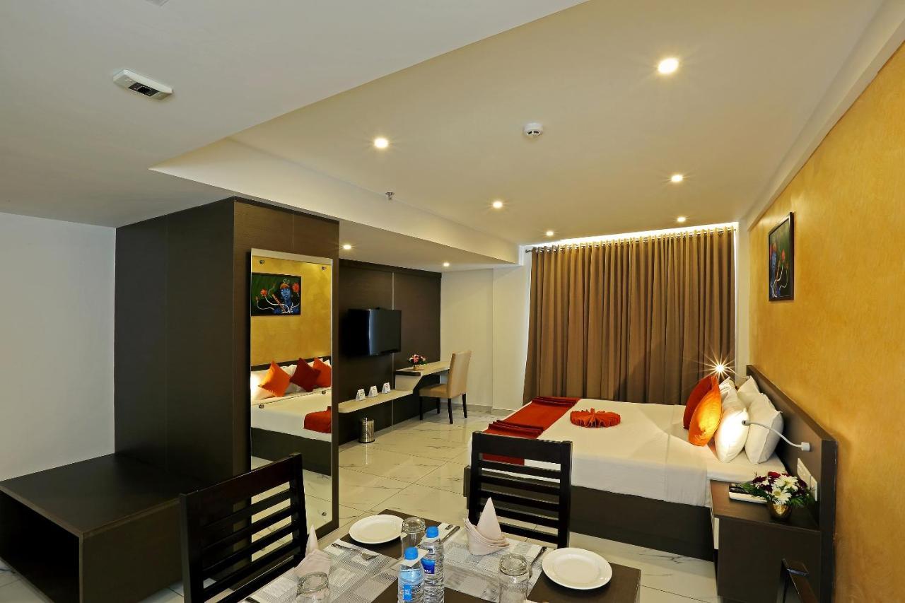 Hotel Renai Sreekrishna à Guruvāyūr Extérieur photo